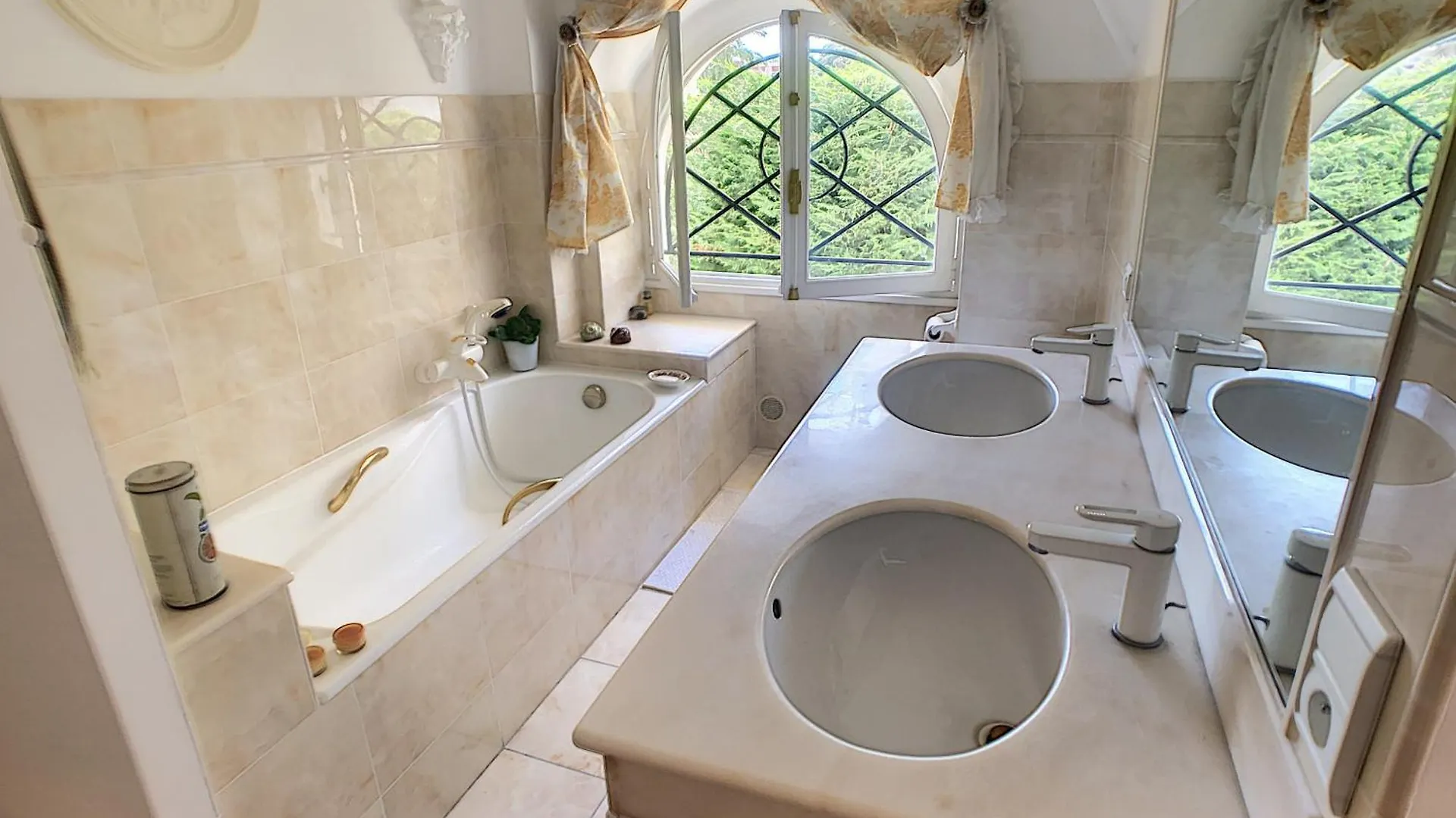 Charmant Appartement En Duplex 288L Cannes