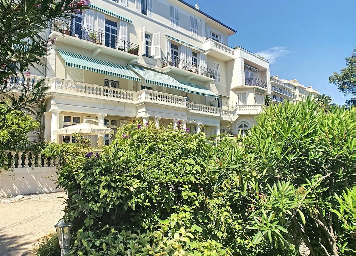Charmant Appartement En Duplex 288L Cannes France